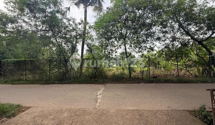 Tanah Pinggir Jalan Raya Sebelah Icon Futsal & Badminton BSD