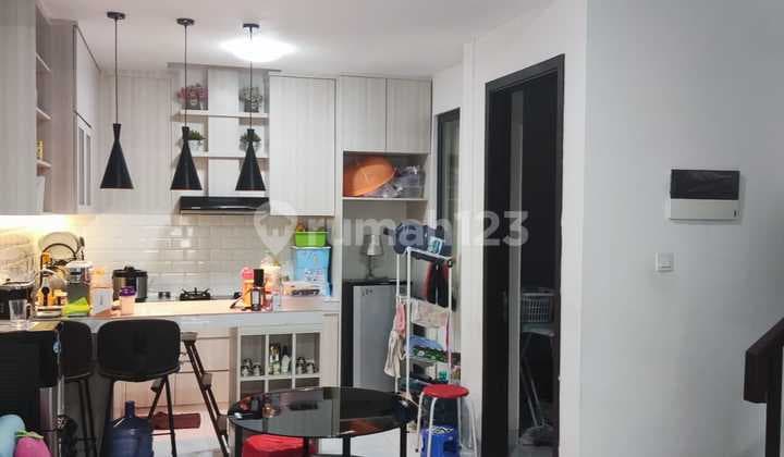 Dijual Rumah Sudah Renov 2 Lantai di Cluster Gracia Lavon