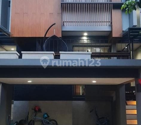Dijual Cepat Rumah 3 Lantai Di Cluster Caelus Greenwich Bsd