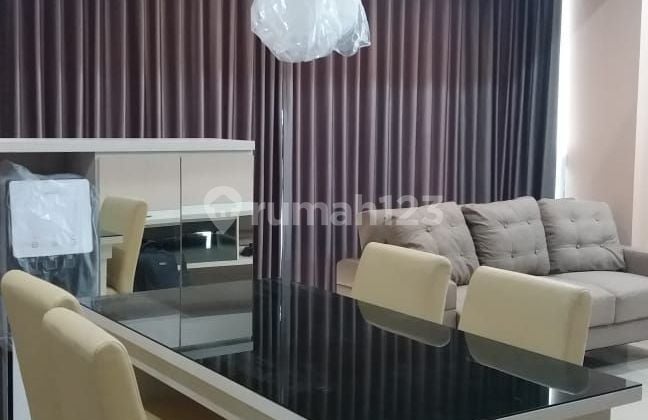 Dijual cepat Apartemen U Residences 1 Kamar Tidur 2 BR Sudah Renovasi Furnished sangat rapih siap huni luas 100m2 lippo karawaci tangerang