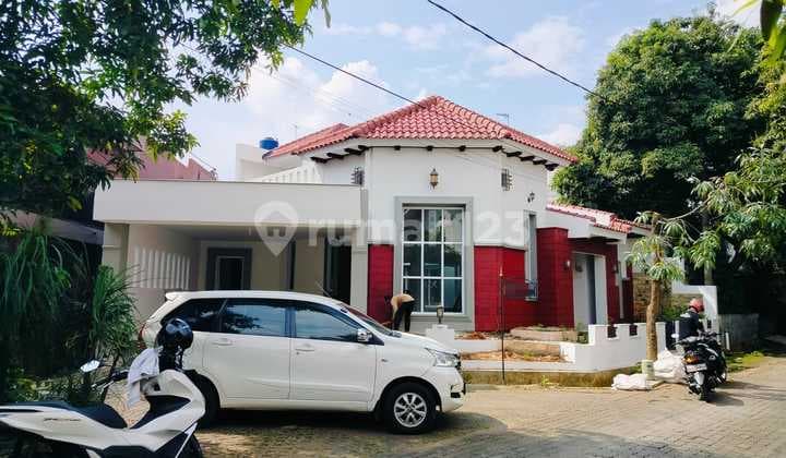 Di Jual Rumah Bagus siap renov Di Perumahan Persada Kemala, Bekasi Barat