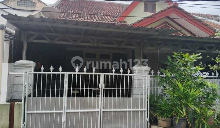 Dijual Cepat Rumah di Taman Galaxy, Bekasi Selatan