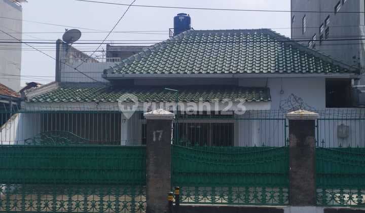 Dijual Rumah Jatinegara Timur Samping Jalan Luas Besar