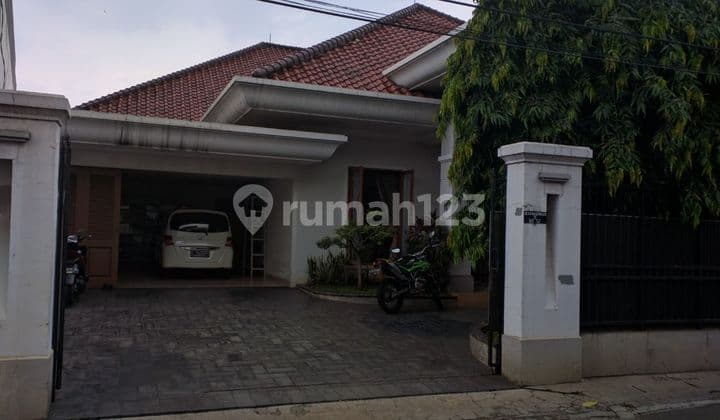 Rumah siap huni, lokasi strategis bebas banjir