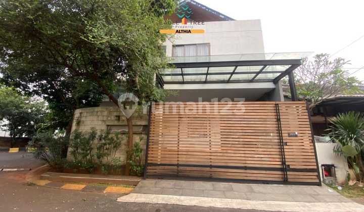 Dijual Rumah Hoek Siap Huni,Bsd City,Bebas Banjir