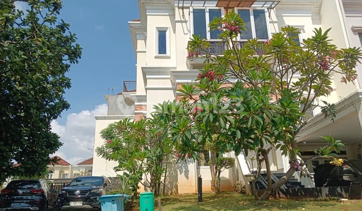 Rumah Royal Gading Mansion Kelapa Gading Posisi Hoek