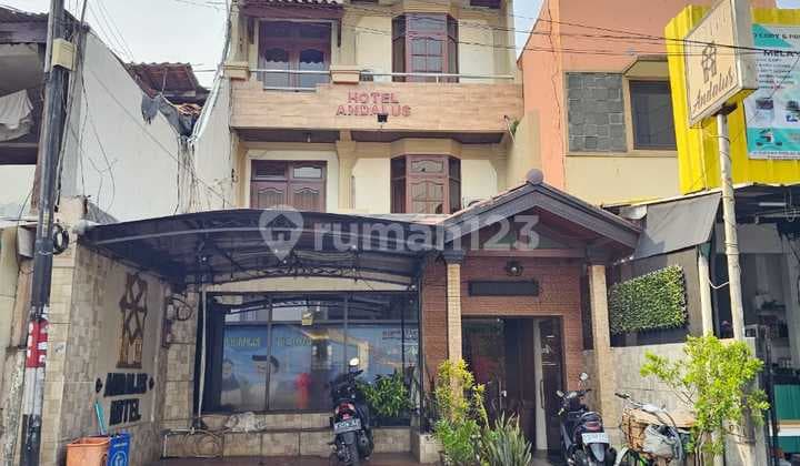 Dijual Hotel Andalus di Jl Kramat Jakarta Pusat