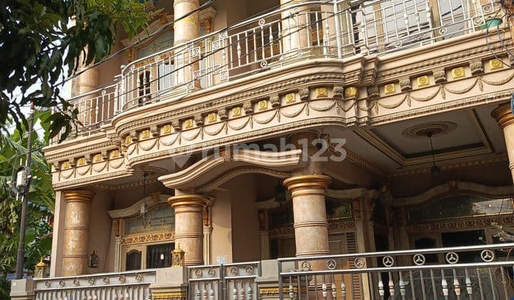Rumah Full Furnish Lebar 8m di Rorotan Jakarta Utara