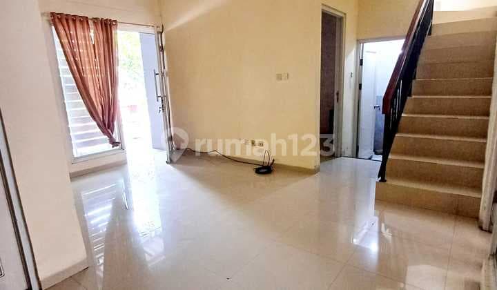 Spacious 136 M2 House Within Metland Cluster, East Jakarta.