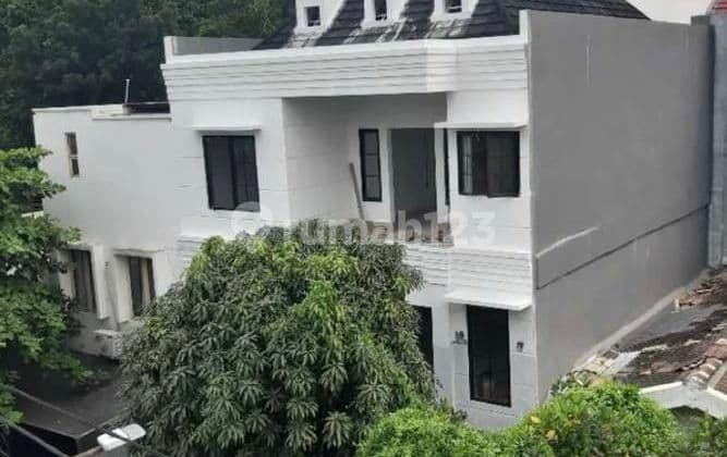 Dijual Rumah 2 Lantai Pondok Indah, Jakarta Selatan