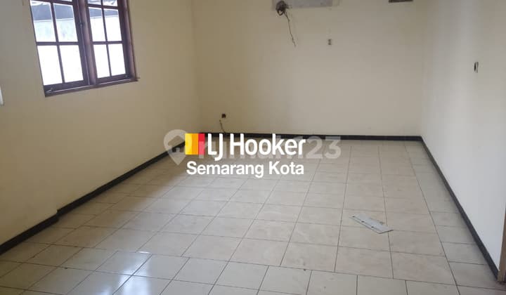 Bangunan Rumah Cocok Untuk Kantor di Jalan Barito