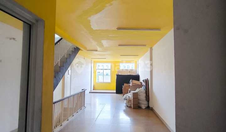 Dijual CEPAT Ruko Coloseum Boulevard, Siap Pakai, Di Green Lake city Jakbar