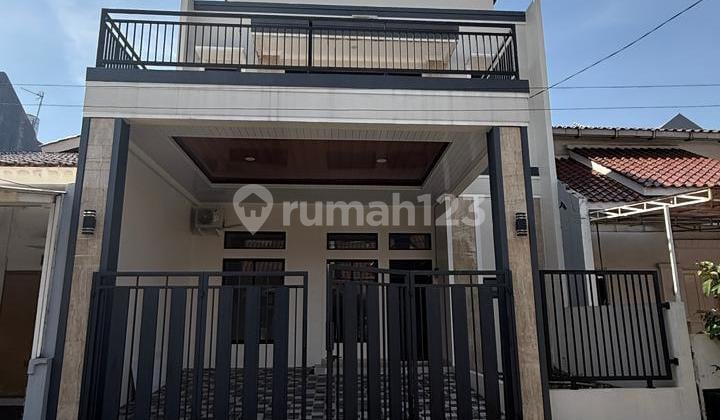 For Sale Nice House, Green Environment, Ready to Occupy, In Melati Mas Regency