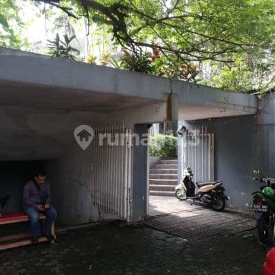 Rumah Asri Dijual Di Cipete Utara Jl. H Naim Jakarta Selatan