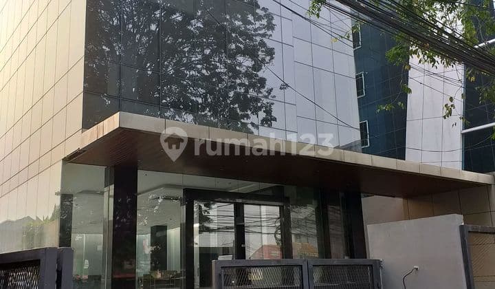 Gedung Perkantoran 6 Lt Dijual di Jl. Buncit Raya Jakarta Selatan