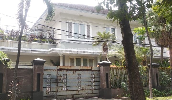 RUMAH BAGUS DI JUAL 2 LANTAI DI JALAN MARTIMBANG JAKARTA SELATAN