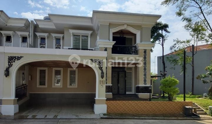 Rumah Mewah 2 Lt Dijual/ Disewakan di Lippo Cikarang