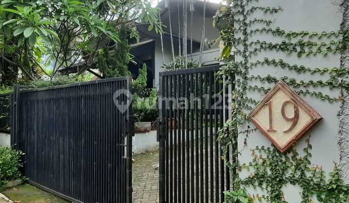 Menteng Dalam Tebet Rumah Dijual di Jl. Jaya Mandalaakarta Selatan