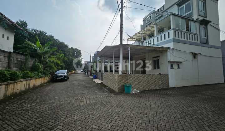 Serpong Rumah Hook 3 Lt Dijual di Puri Paku Jaya Tangerang Sekatan