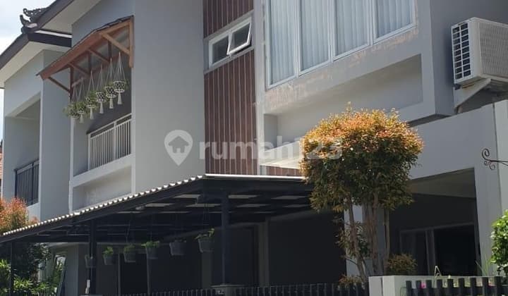 Hot List Di Jual Villa Lokasi Kesambi Kerobokan