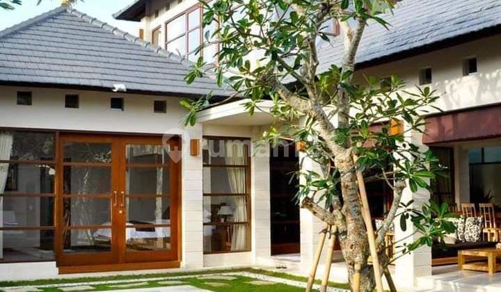 Hot List Di Jual Villa Complex Lokasi Petitenget Kerobokan