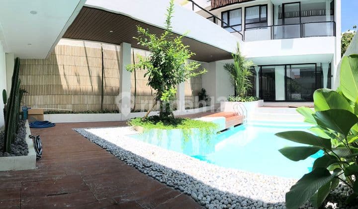 TOP URGENT DI JUAL LUXURY VILLA VIEW LAUT & GWK LOKASI JIMBARAN KUTA SELATAN BADUNG