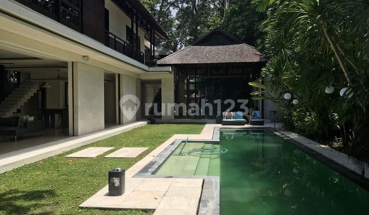 Hot List Di Jual Villa Lokasi Seminyak Kuta Badung