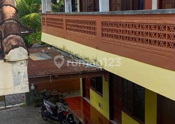 Boarding House for Sale Location Tuban Land Area 400 M2
