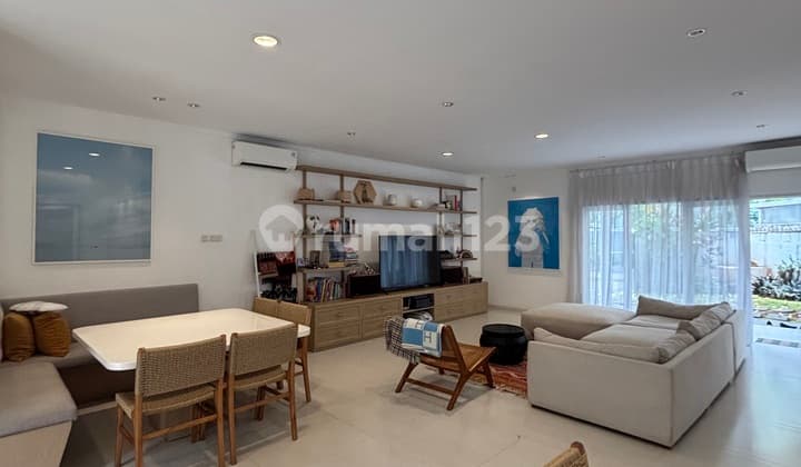 Di Jual Rumah Lingkungan Tenang Siap Huni Senooati Dekat Scbd