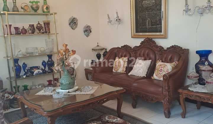 For Sale Old House in Ciomas Senopati - Kebayoran Baru