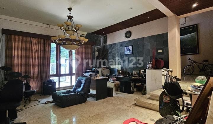 For Sale: Nice House on Panglima Polim in Kebayoran Baru