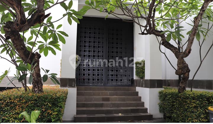 Nice House Ready to Occupy Pejaten Area