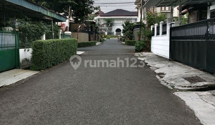 For Sale Land in South Jakarta, Good and Cheap in Elite Complex, 10 Minutes to PIM