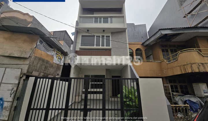 Rumah Dijual Duri Kepa Brand New 3 Lantai - LT 67m2 Bebas Banjir