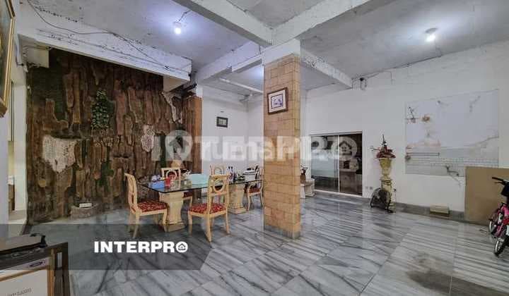 Rumah Hook 2 Lantai Lt 200M2 Cluster Nyaman Lokasi Strategis