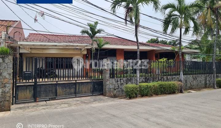 Dijual Rumah Hook Sunrise Garden - LT 885m2