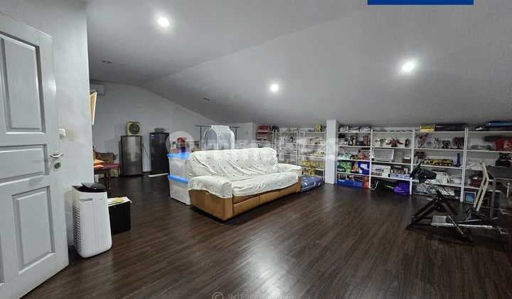 Rumah 2 Lantai Dijual Duri Kepa Lt 175M2 Bentuk Tanah Trapesium