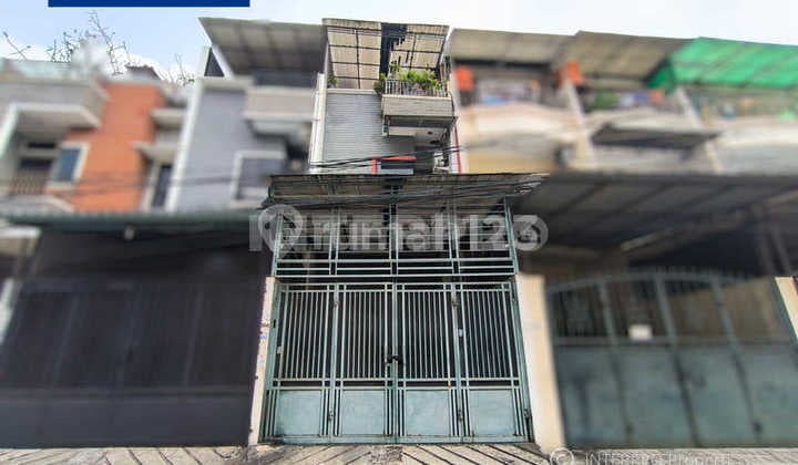 Rumah Dijual Jelambar Siap Huni - LT60m2 Semi Furnished