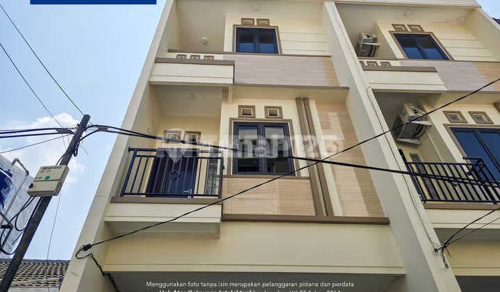 Brand New House for Sale in Tanjung Duren SHM - Land Area 52M2