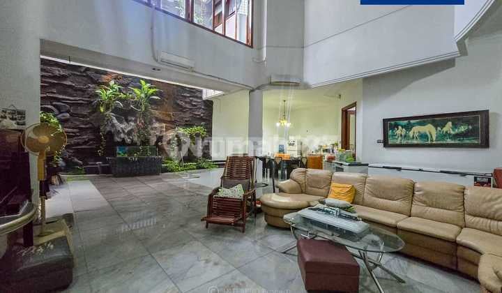 Rumah 2 Lantai Dijual Sunrise Garden Luas Tanah 329m2