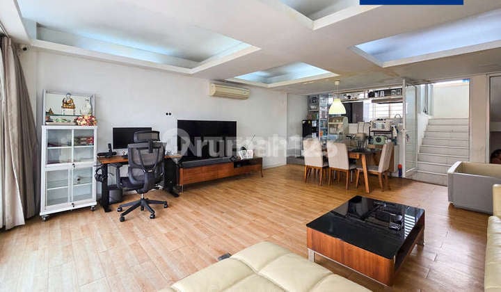 Rumah Dijual Tanjung Duren Selatan Lt 78m2 Bebas Banjir