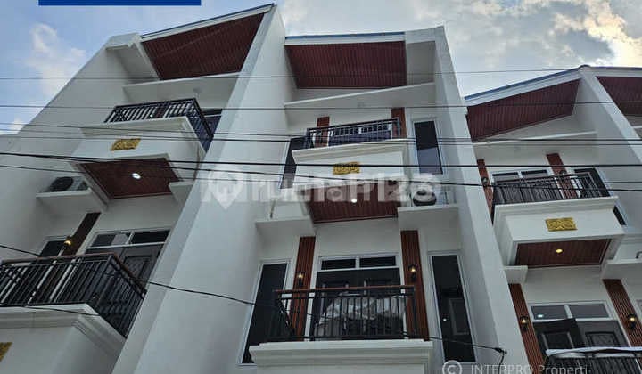 Rumah BrandNew Duri Kepa 3 Lantai Siap Huni - LT 64m2