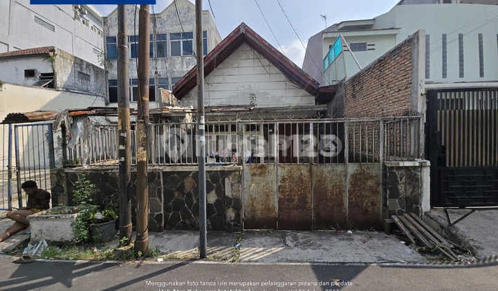 Rumah Hitung Tanah Cideng Cocok Untuk Bangun Ulang - LT 205m2