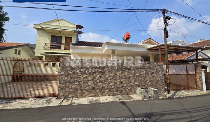 Rumah Siap Huni Dijual di Kemanggisan Hadap Utara SHM - 318M2