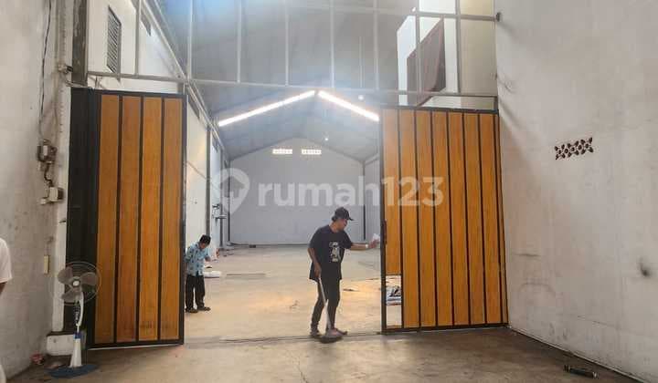 Gudang Koja Semper Luas 300M Jalan 2 Mobil Sangat Strategis Cocok untuk Tempat Olahraga