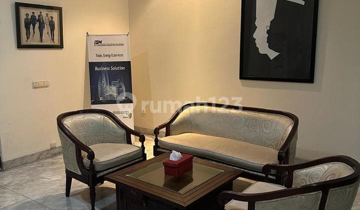 rumah mewah kayu putih luas 758m sangat srtrategis bangunan 2.5 lantai