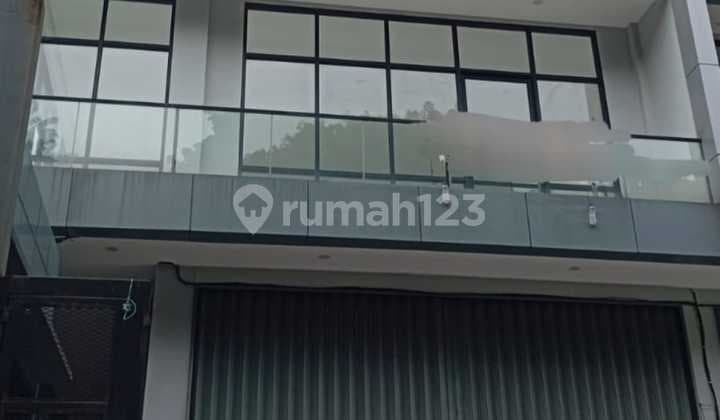 Cocok untuk Usaha Ruko Pinggir Jalan Raya Luas 144M Hadap Selatan