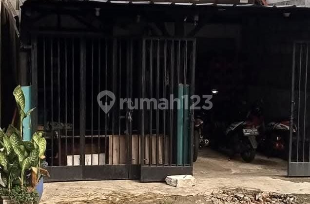 Rumah Lama Lokasi Strategis Premium Kawasan Perkantoran Di Kebagusan Jakarta Selatan