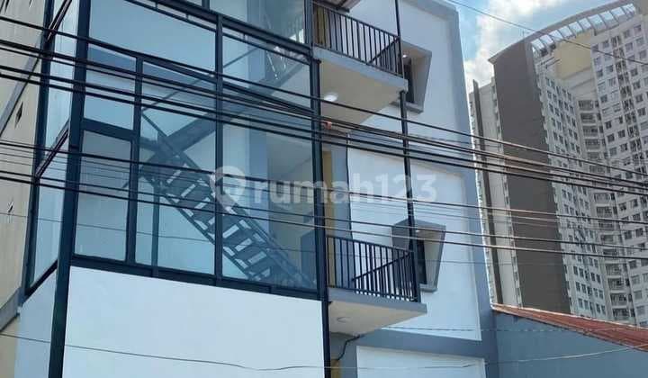 Exclusive 3-Story Boarding House for Full Lease in Tebet, South Jakarta
