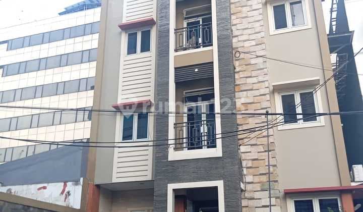 Dijual Rumah Induk & Kost Dgn Akses Jalan Besar Di Jl Kebon Sirih, Jakarta Pusat.
